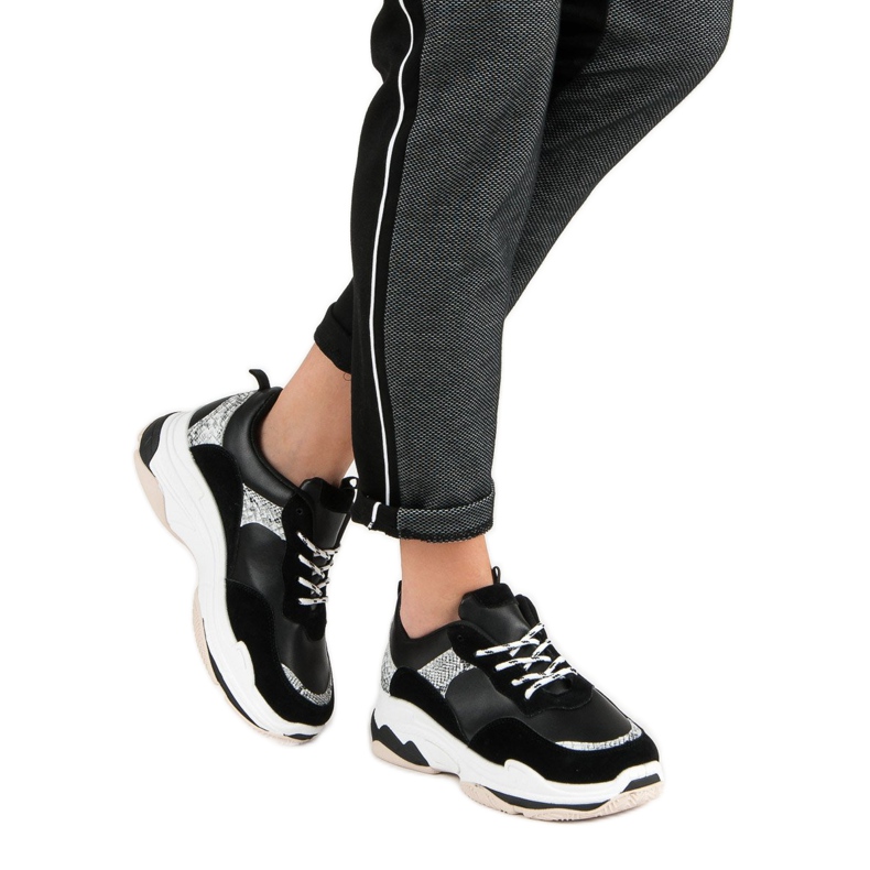 Černé tenisky se vzorem černá 2