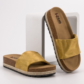 Kylie Lesklé hořčičné pantofle žlutá 1