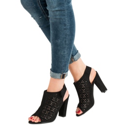 Queen Vivi Prolamované sandály se svrškem černá 1