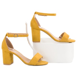 Super Mode Elegantní semišové sandály žlutá 1