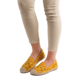 Primavera Prolamovaní páni žlutá 2