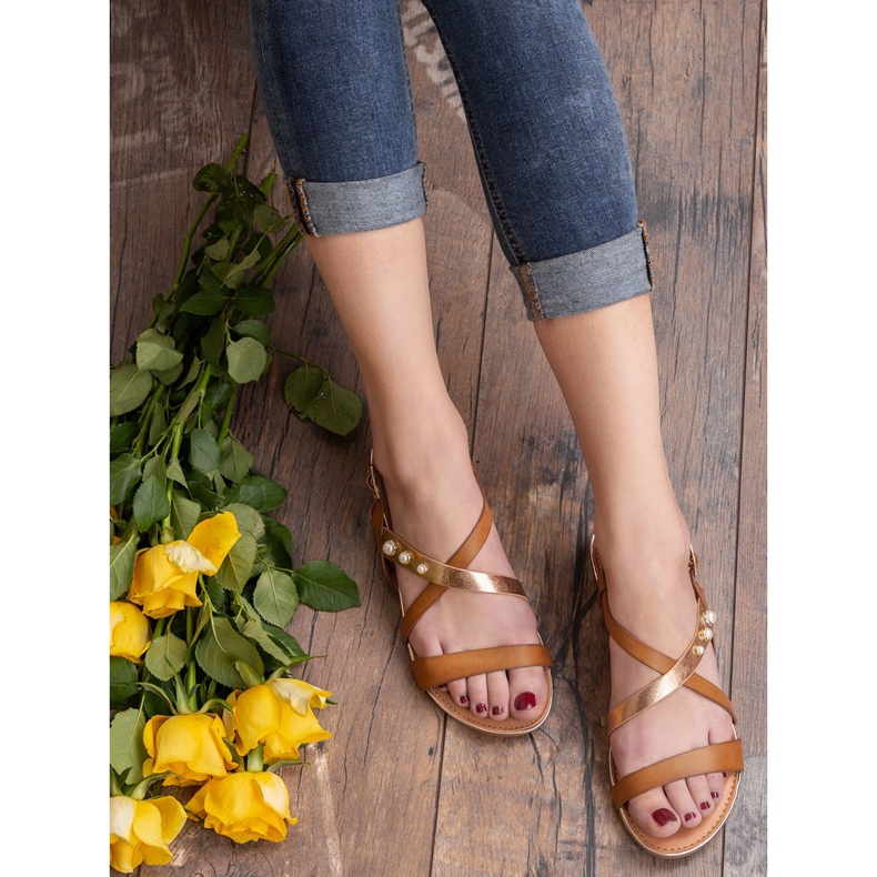 Small Swan Sandály S Perlami hnědý 2