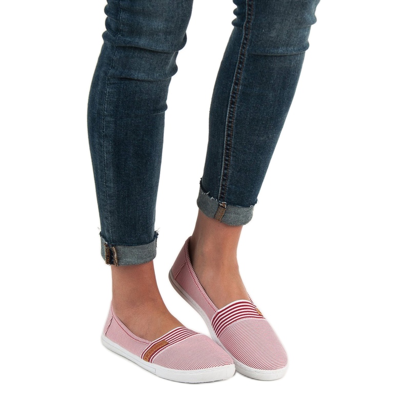 Pohodlné VICES Slipony bílý červené 1