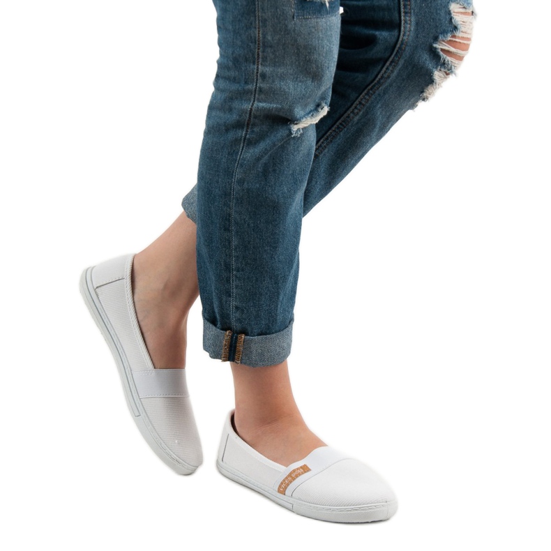 Pohodlné VICES Slipony bílý 2