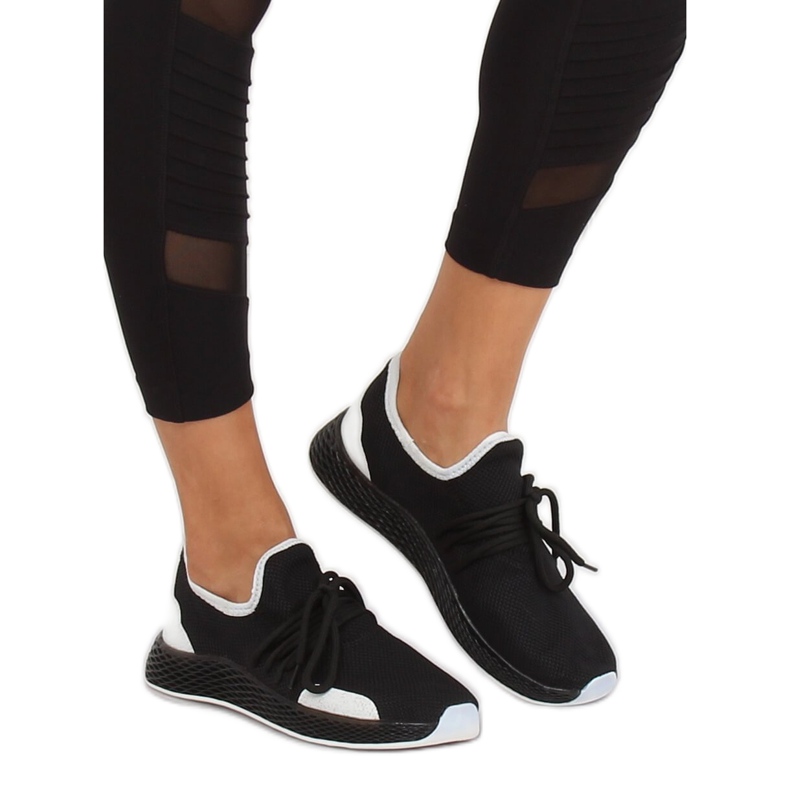 Černá sportovní obuv B-6851 Černá černý 2