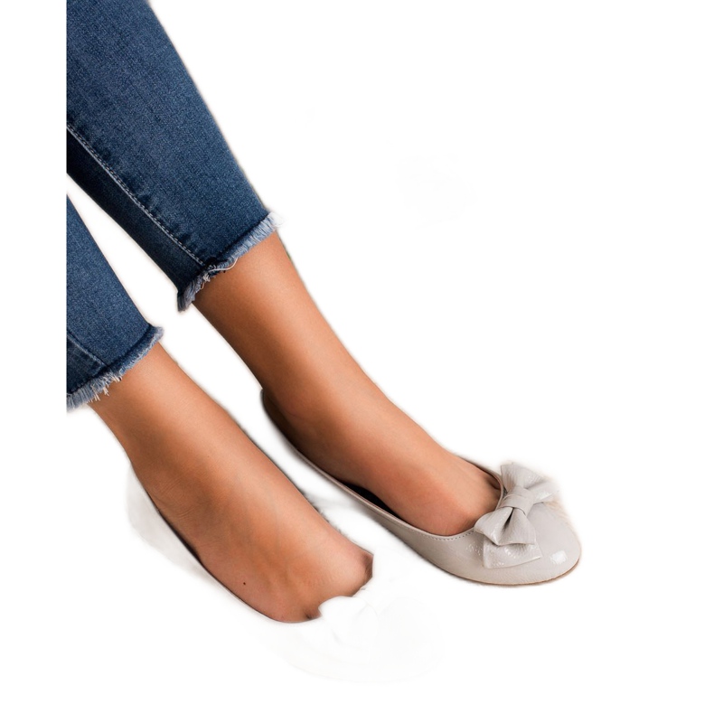 Comer Lakované balerínky s mašlí šedá 2