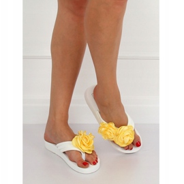 Bílé žabky TS-33 White bílý žluť 1