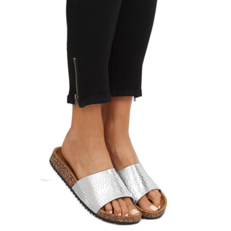 Stříbrné dámské stříbrné pantofle PK44491 Silver šedá 1 Stříbrné dámské stříbrné pantofle PK44491 Silver šedá 1