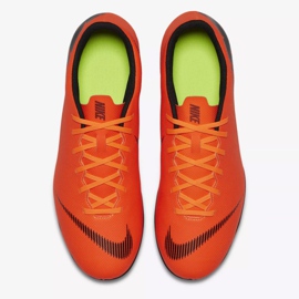 Kopačky Nike Mercurial Vapor 12 Club M AH7378-810 vícebarevný červený 2