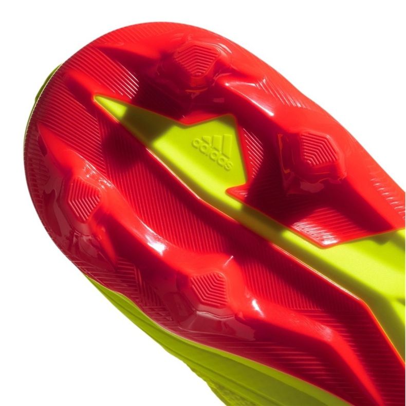 Kopačky Adidas Predator 18.2 Fg M DB1997 vícebarevný žlutá 2