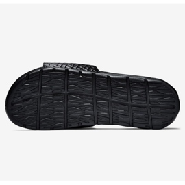 Pantofle Nike Benassi Solarsoft Slide 705474-091 černý 2
