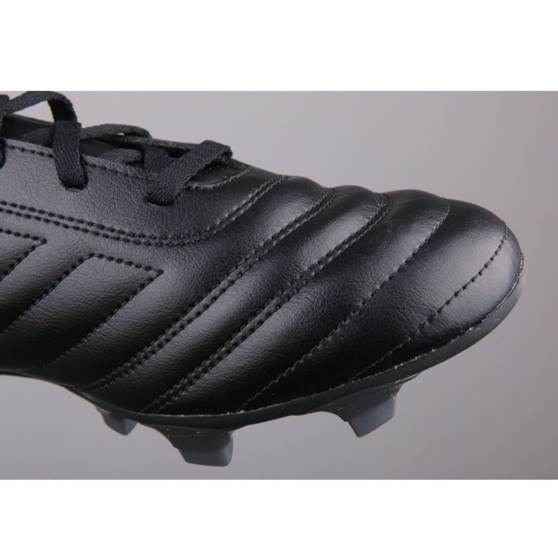 Kopačky Adidas Copa 19.4 Fg M D98068 černá černá 1
