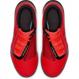 Kopačky Nike Phantom Venom Club Tf Jr AO0400-600 vícebarevný červený 2
