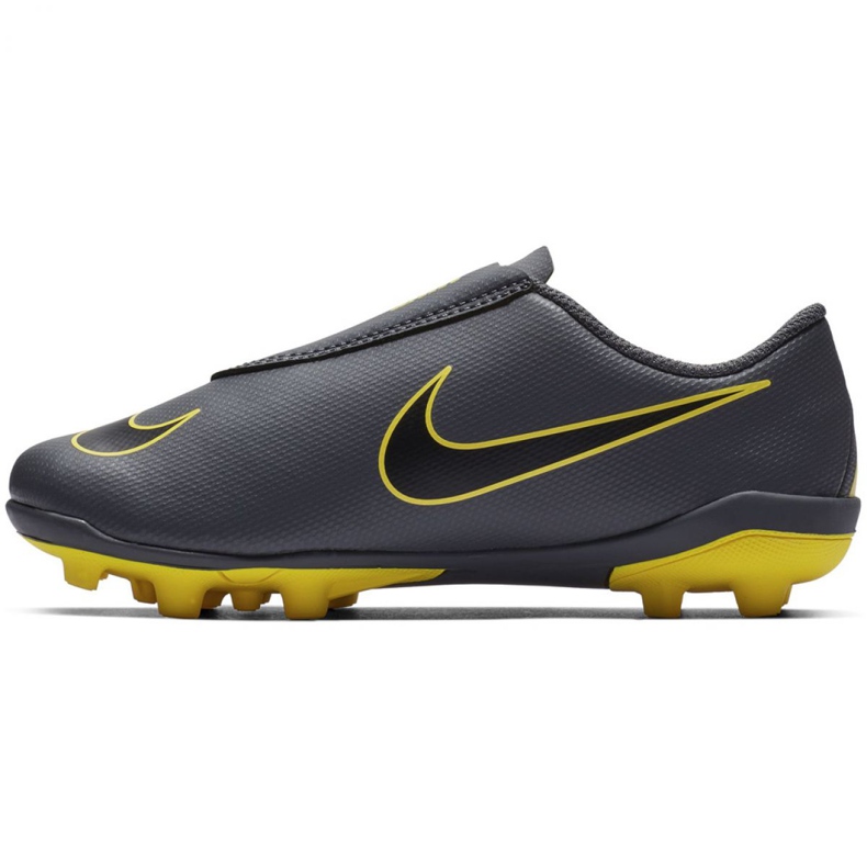 Kopačky Nike Mercurial Vapor 12 Club PS (V) Mg Jr AH7351-070 vícebarevný šedá 1