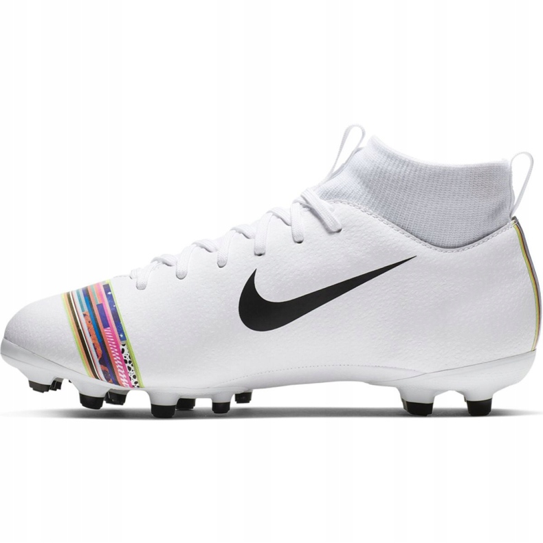 Kopačky Nike Mercurial Superfly 6 Academy Mg Jr AJ3111-109 vícebarevný bílý 2