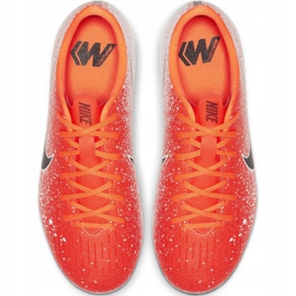 Kopačky Nike Mercurial Vapor 12 Academy Mg Jr AH7347-801 vícebarevný červený 1