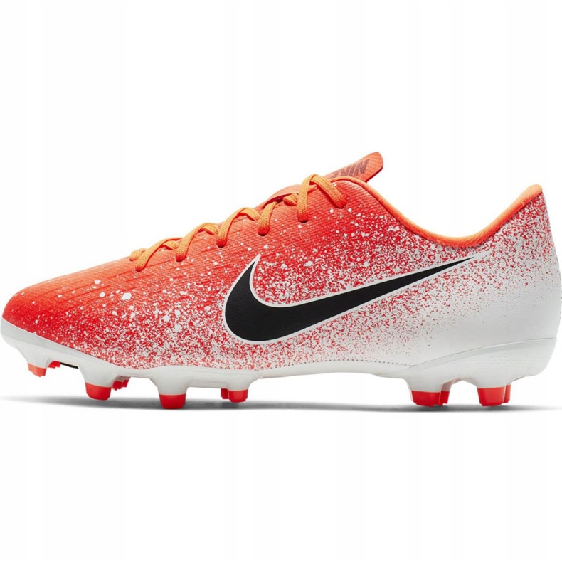 Kopačky Nike Mercurial Vapor 12 Academy Mg Jr AH7347-801 vícebarevný červené 2 Kopačky Nike Mercurial Vapor 12 Academy Mg Jr AH7347-801 vícebarevný červené 2