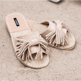 Pantofle s třásněmi VICES hnědý 1