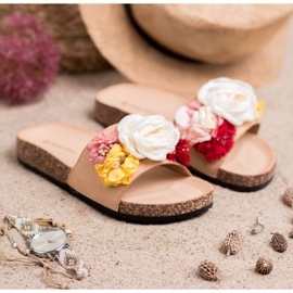 SHELOVET Semišové pantofle s květinami hnědý 2