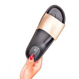 Clowse Zlaté dámské pantofle zlatý 2