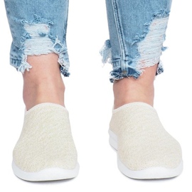 Burgundské béžové sporty béžový 1