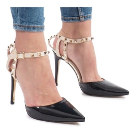 Černě lakované podpatky s cvočky Behati černá vícebarevný žlutá 2