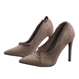 Hnědé klasické vysoké podpatky C72P zelená 1 Hnědé klasické vysoké podpatky C72P zelená 1