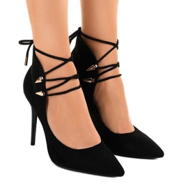 Černé lodičky na uvázaném čepu 6251-P černá 1 Černé lodičky na uvázaném čepu 6251-P černá 1