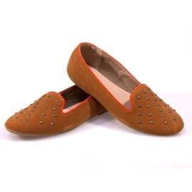 Studded Lords 957 Camel hnědý 2