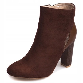 Hnědé semišové boty na sloupku se zipem hnědý 1