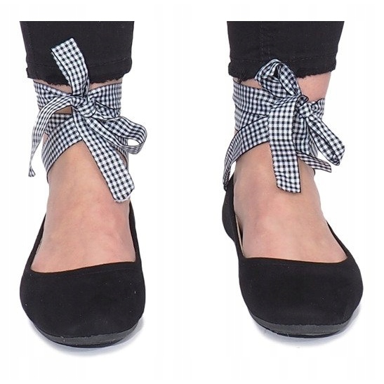 Černé balerínky s mašlí od Acro černá 1