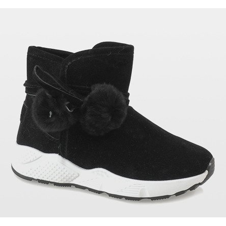 Černé boty na sportovní podrážce GF-ZM93 černá 1