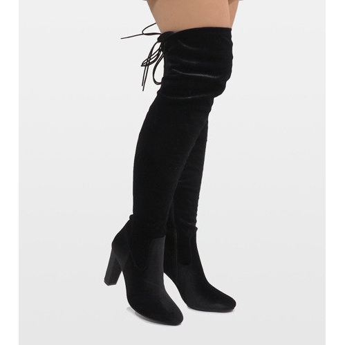 Černé velurové boty na sloupku E-4902 černá 2