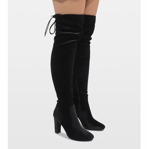 Černé velurové boty na sloupku E-4902 černá 1