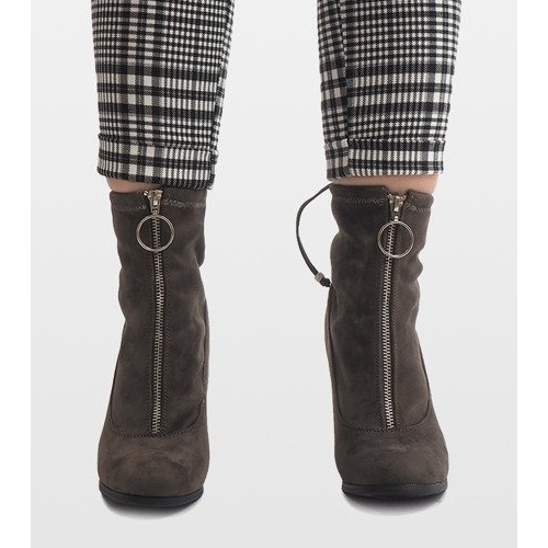 Zelené semišové kotníkové boty na sloupku C-7179 zelená 1