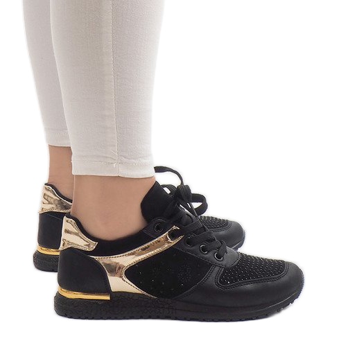 Černé trenéry LR88010 černý 2