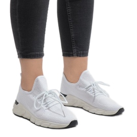 Bílé sportovní boty 7766-Y bílý 1