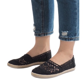 Černé krajkové tenisky JX57P černá 1 Černé krajkové tenisky JX57P černá 1