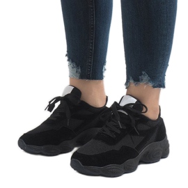 Černá sportovní obuv E-102 černý 1