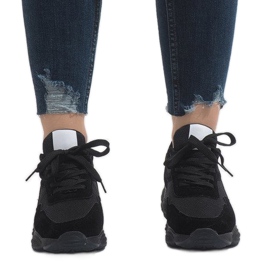 Černá sportovní obuv E-102 černý 2