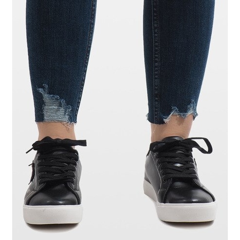 Černé tenisky srdce G-115 černá 2