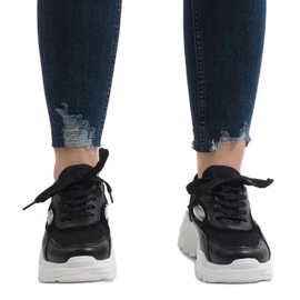 Černá módní sportovní obuv PP-37 černý 2