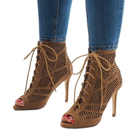 Velbloudí boty na čepu 1610-225 hnědý 1