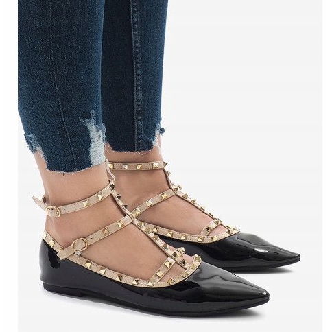 Černě lakované balerínky 127-12 černá 1