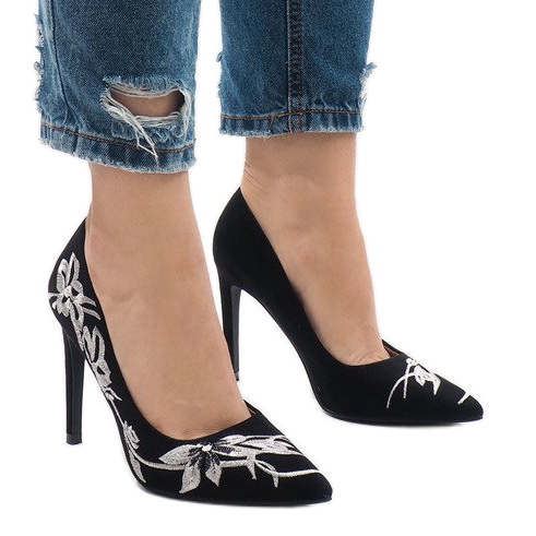 Černé semišové vysoké podpatky 16032-18 černá 2