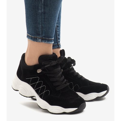 Černé trenéry W5 černý 2