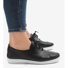 Černé prolamované tenisky HR61116 černý 1