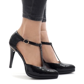 Černé lodičky na pilíři A509-22-2 černý 1