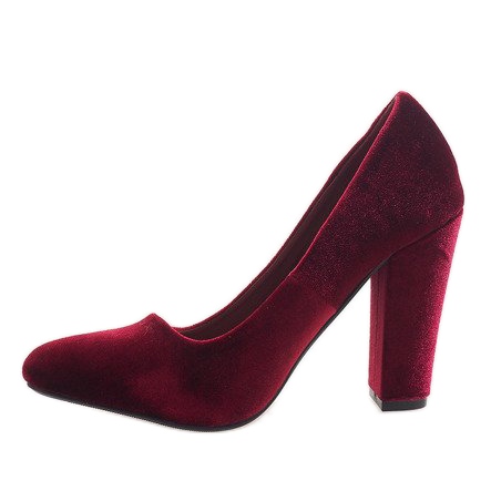 Černé velurové pumpy na pilíři 91603-1 červené vícebarevný 2 Černé velurové pumpy na pilíři 91603-1 červené vícebarevný 2