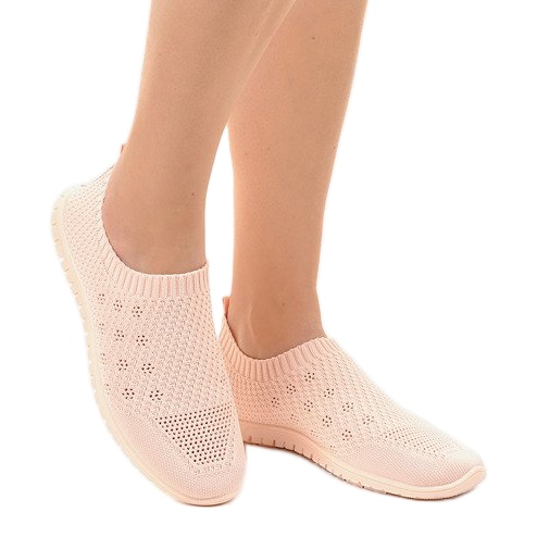 Růžová sportovní obuv B111-13 růžový 2